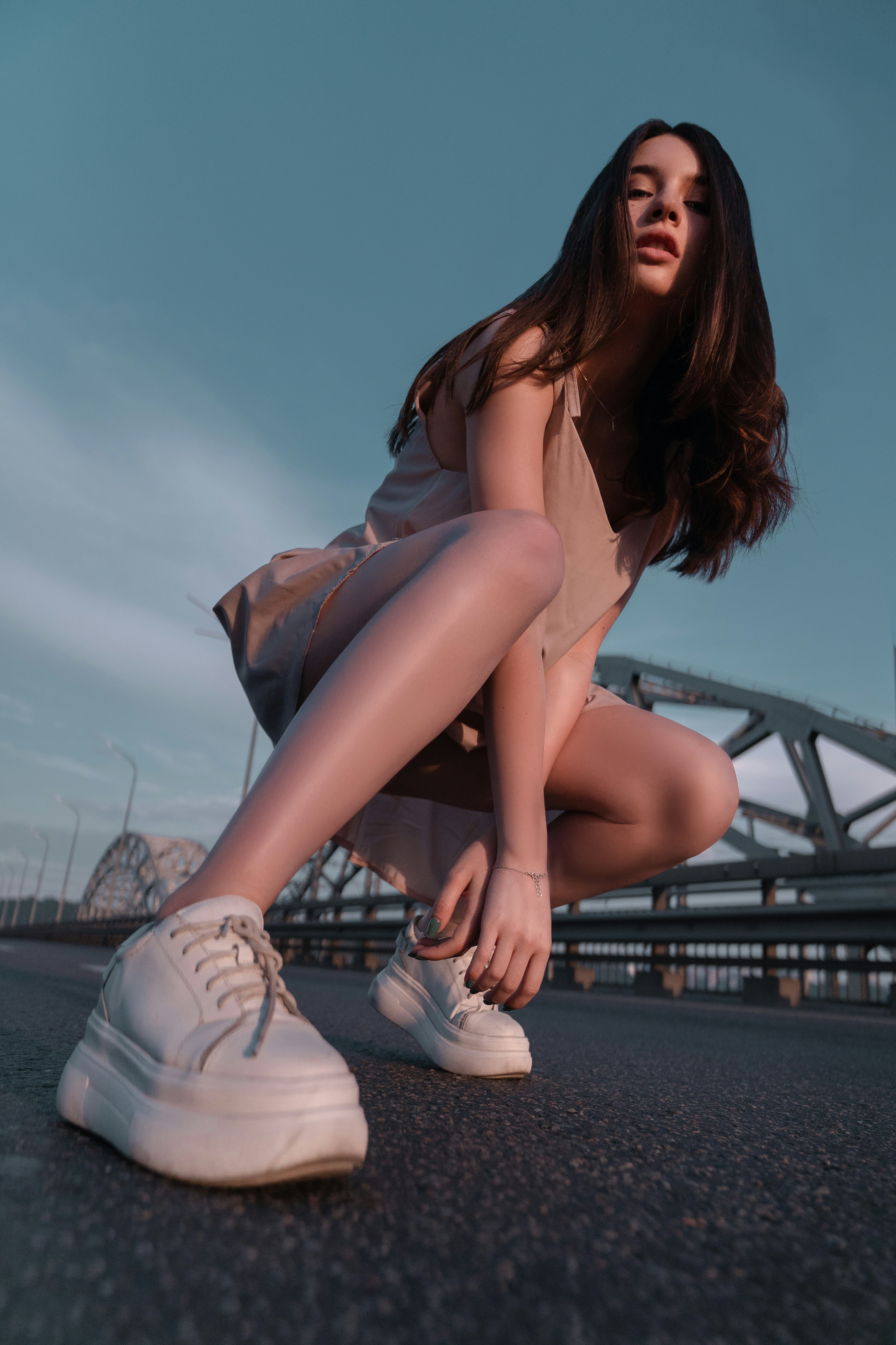 热播推荐海报：年代悬疑与人性叙事