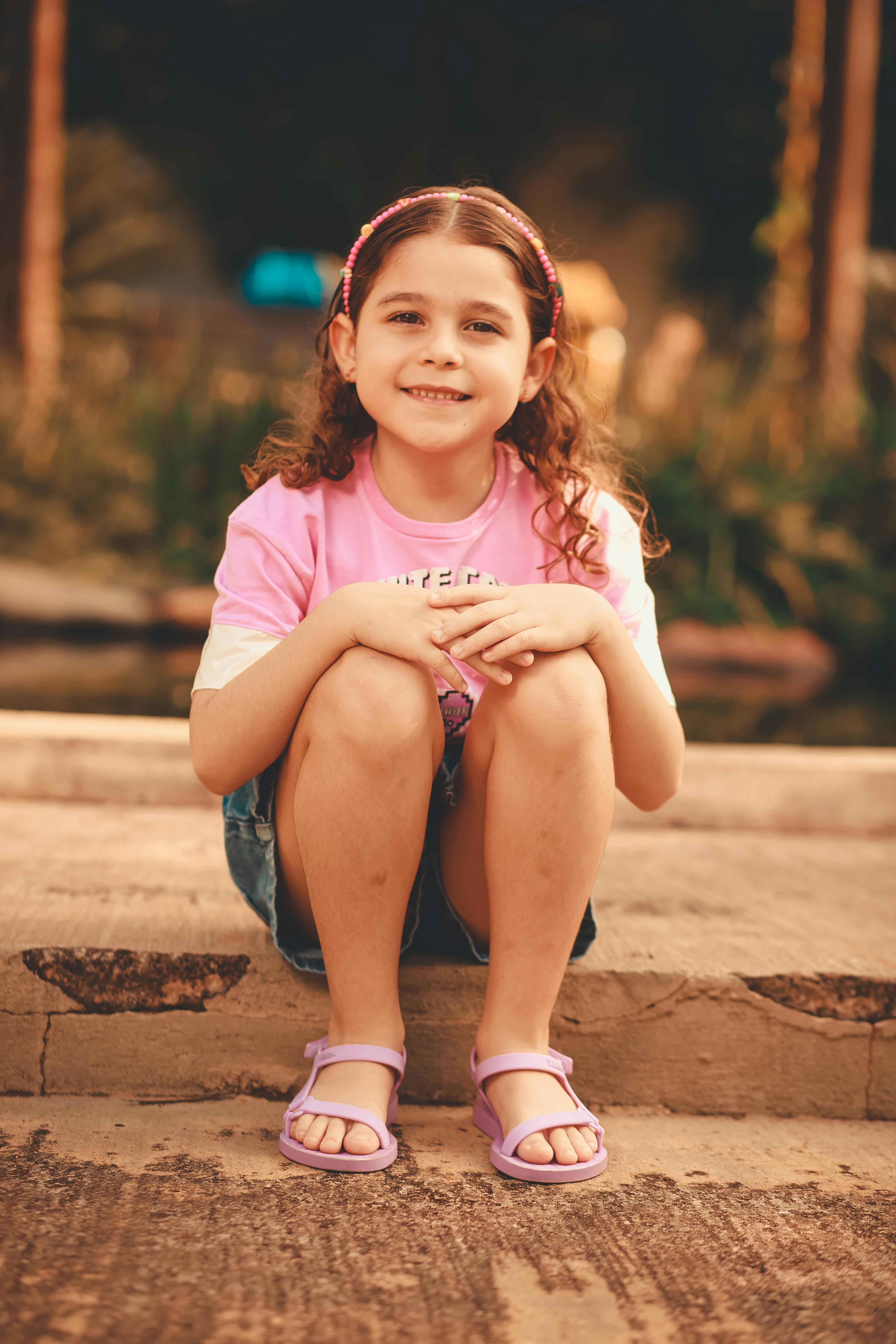 四海影视片单封面：电影质感的光影与人物