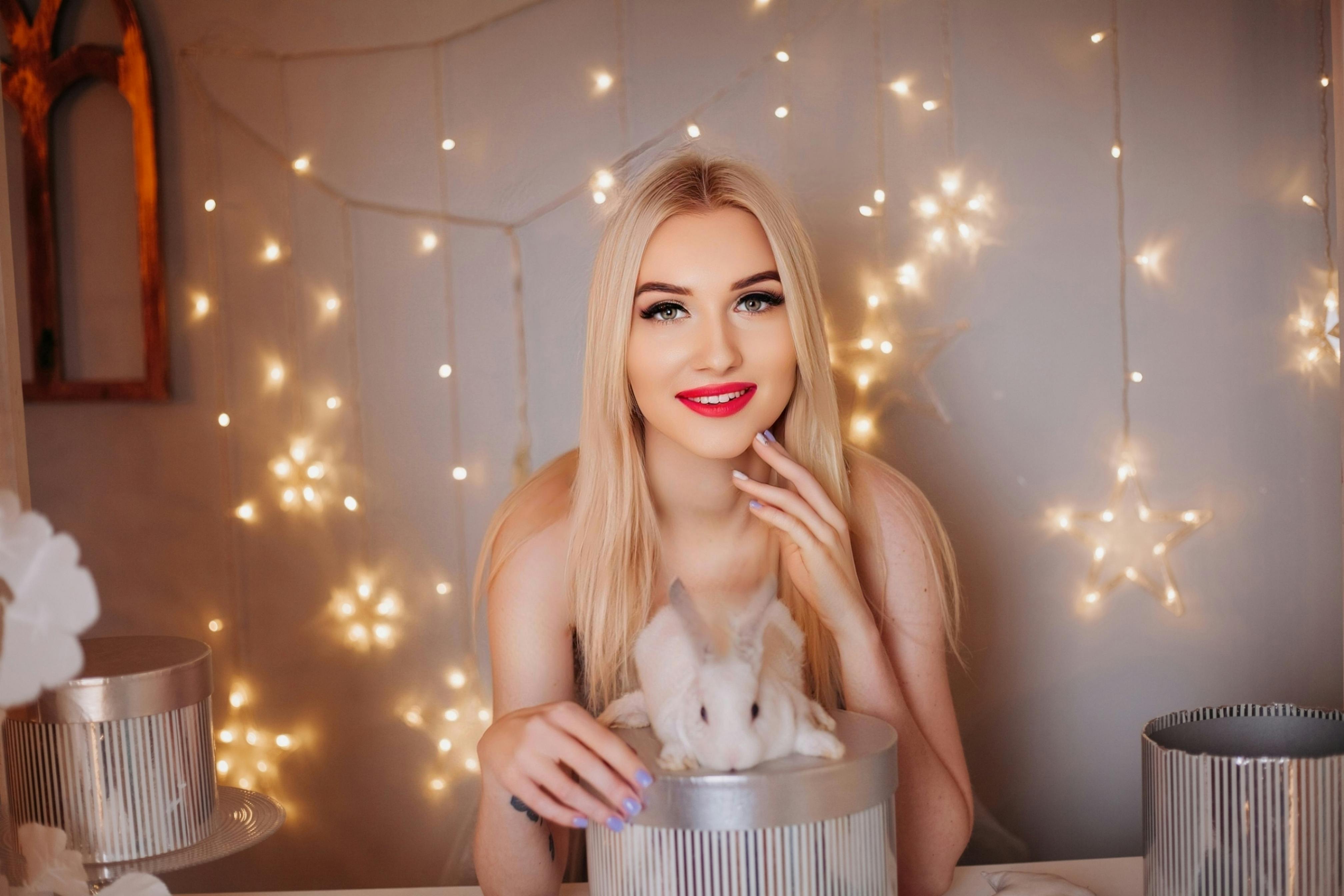 专题封面：情感叙事与共情机制