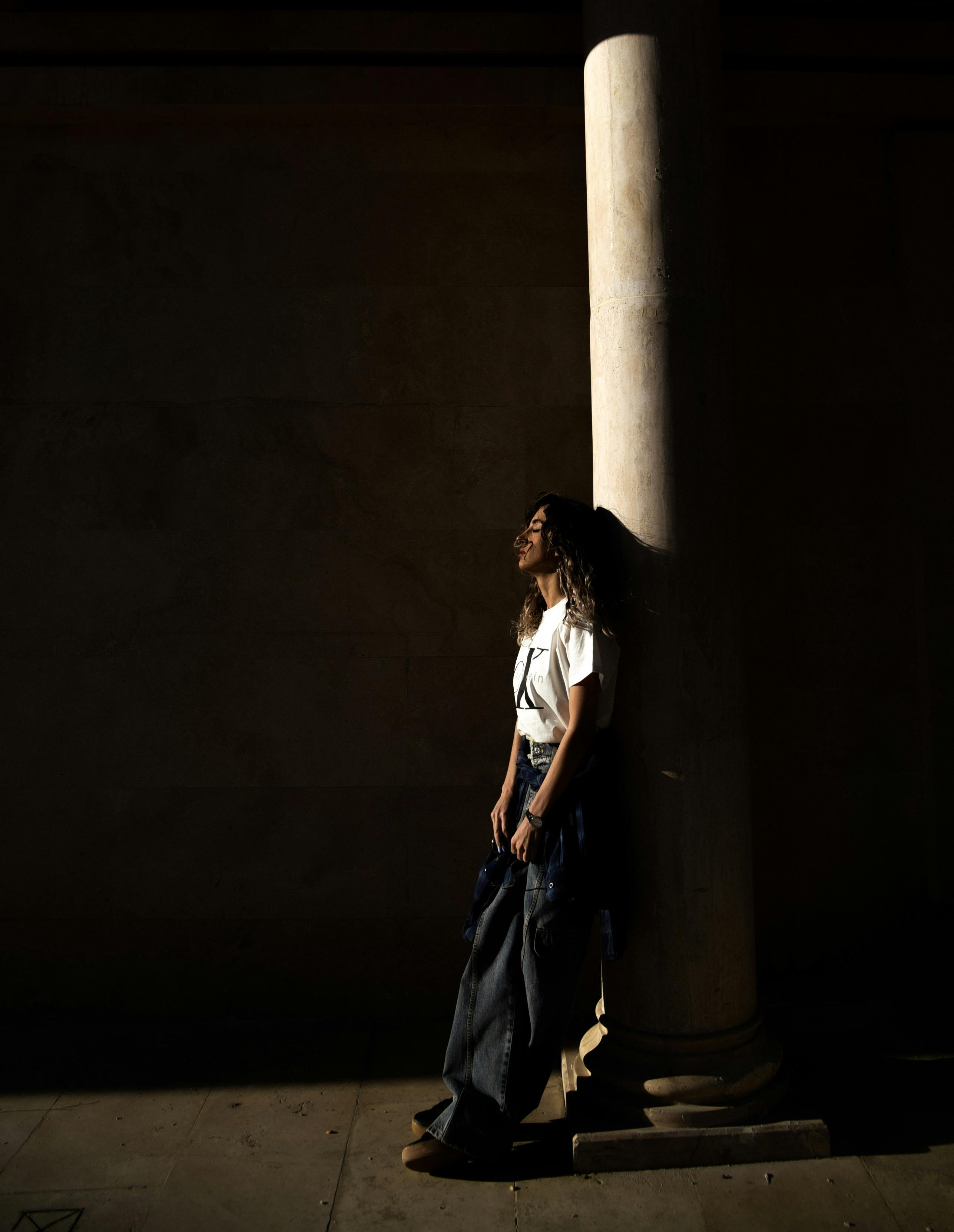 快速点播悬疑短平快封面