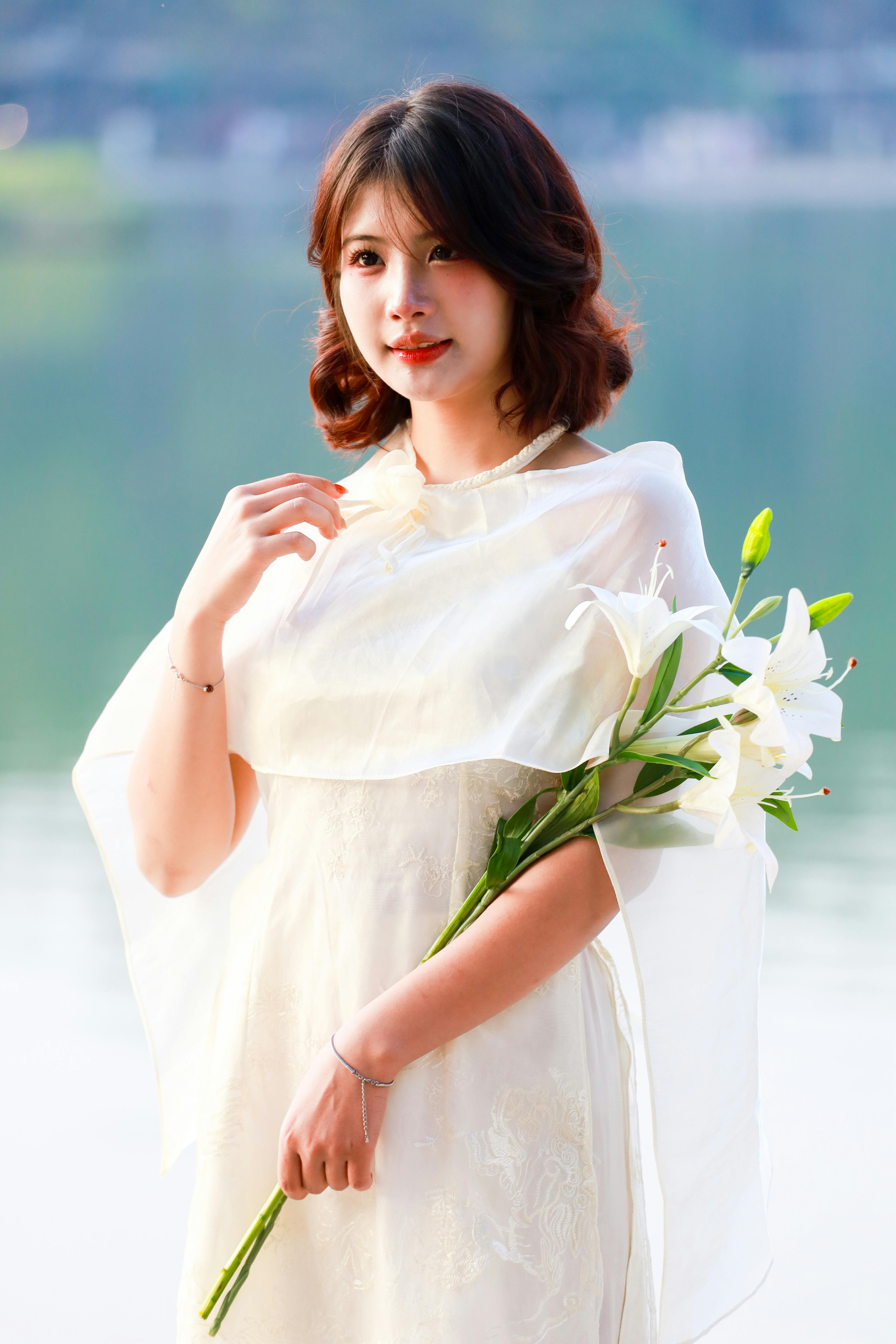 企业宣传片现场采访与画面氛围图