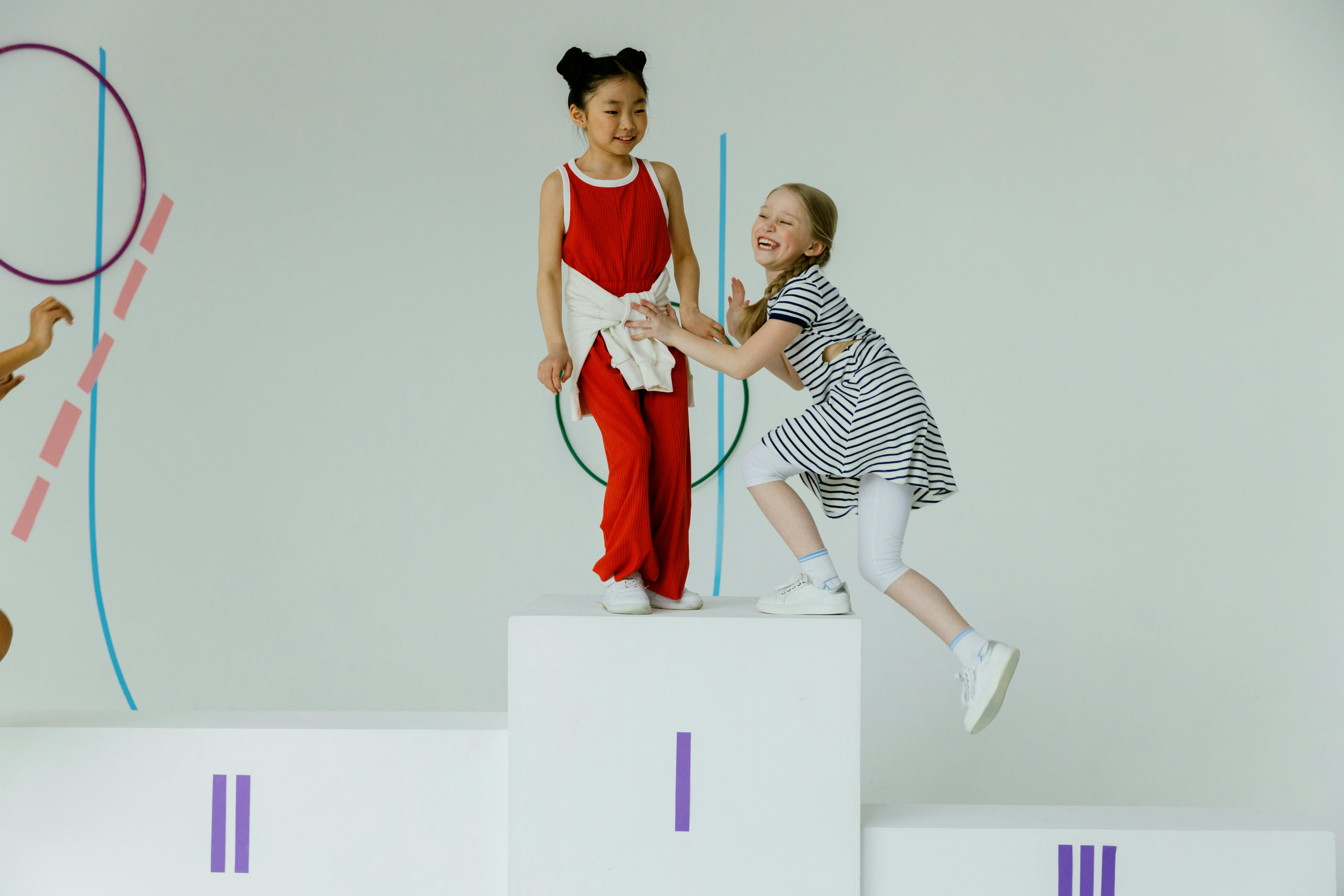 团队人物形象图：后期制作与灯光质感