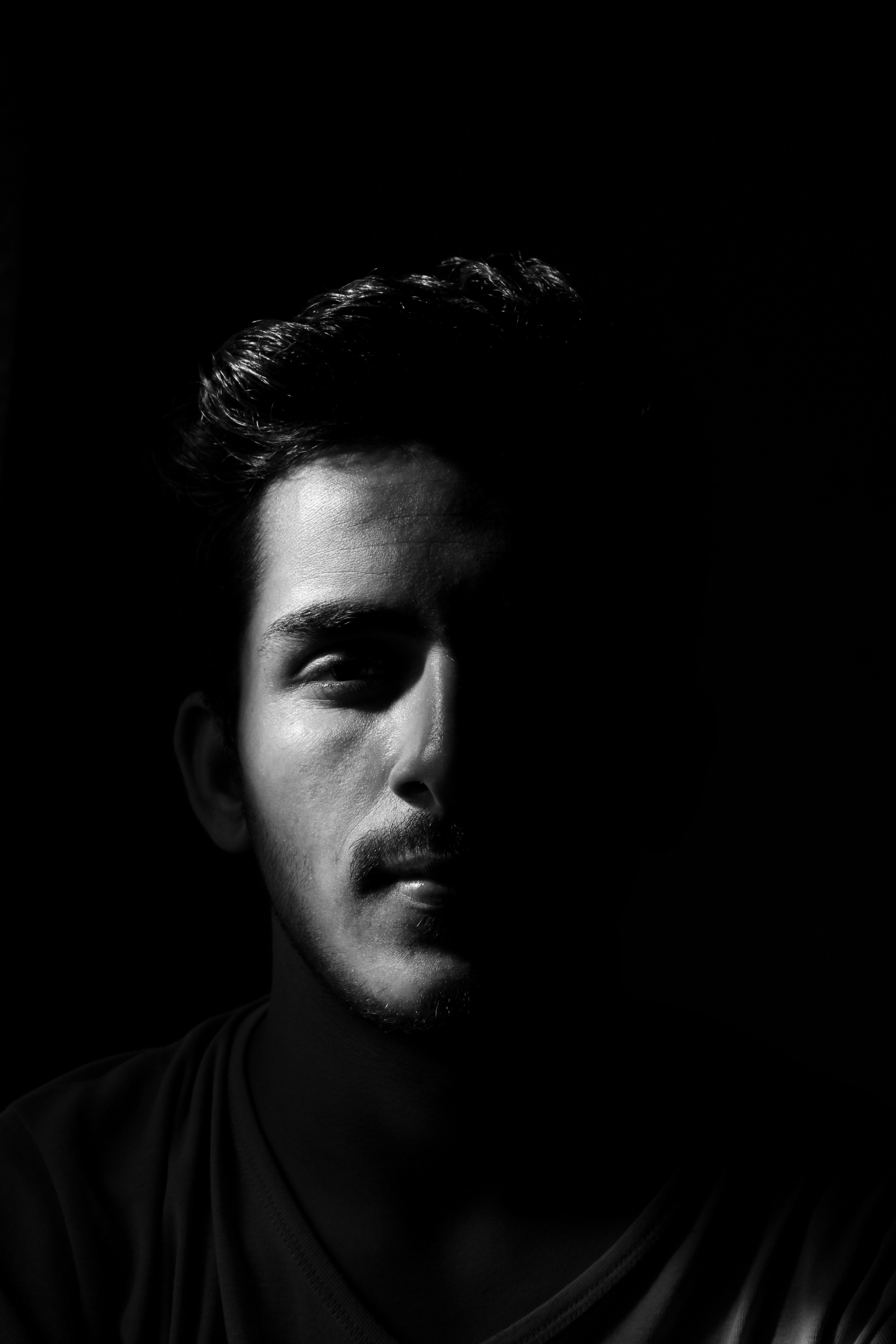 封面：黑雨档案